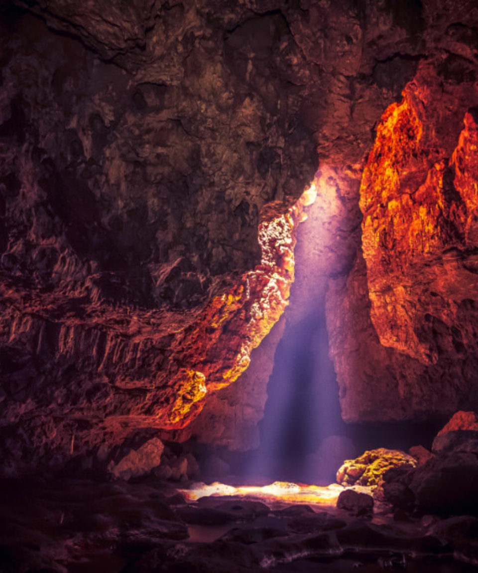 Mawmluh Cave in Cherrapunji, Meghalaya_1084380641